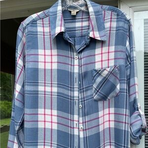 Woolrich Women’s Blue/White Plaid Button-Down Shirt – Roll-Tab Sleeves – Size XL